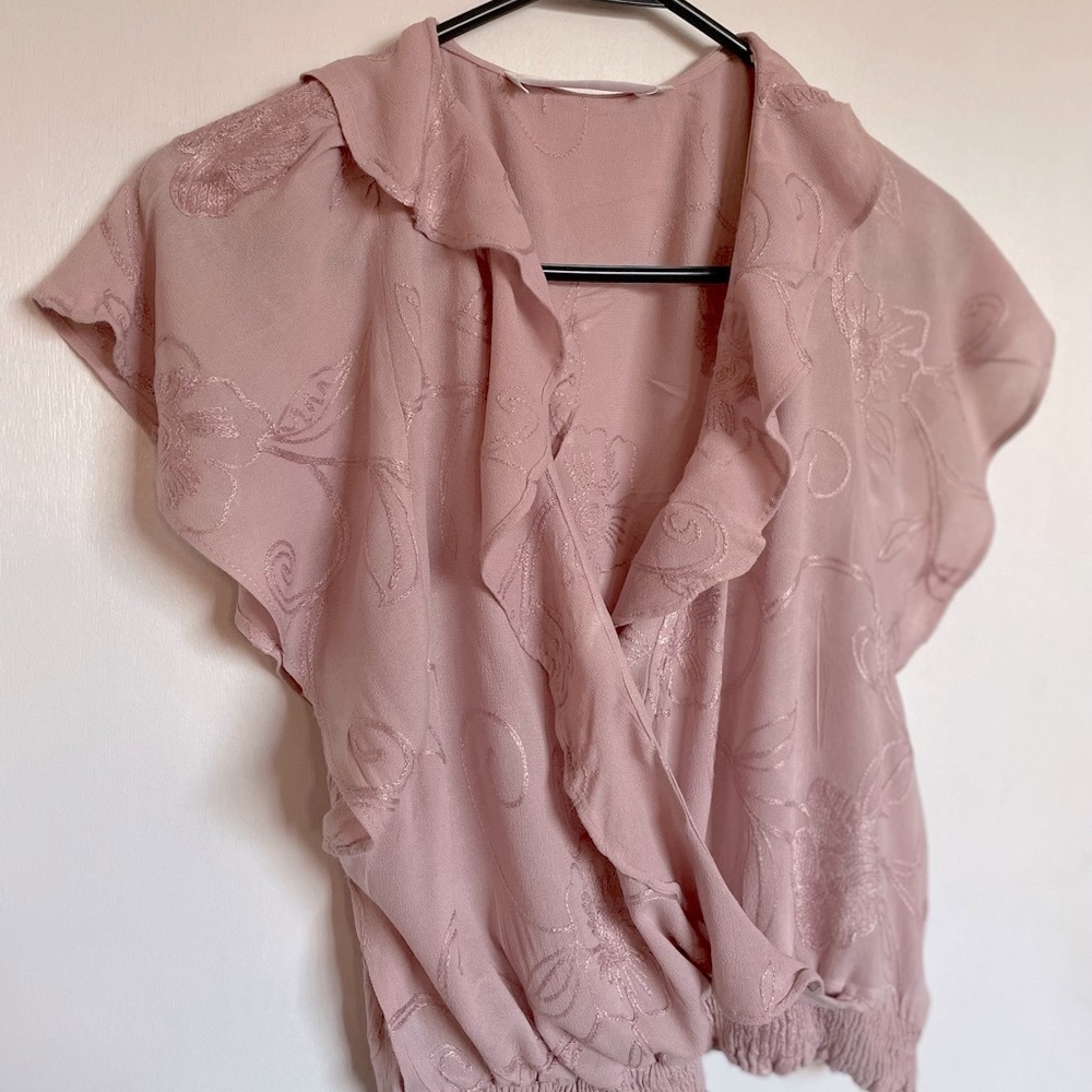 ASTR The Label Flutter Floral Pink Crop Blouse - Size M - Picture 3 of 10